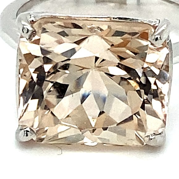 Imperial Topaz 13.43ct Solid 18K White Gold Ring - Picture 6 of 6